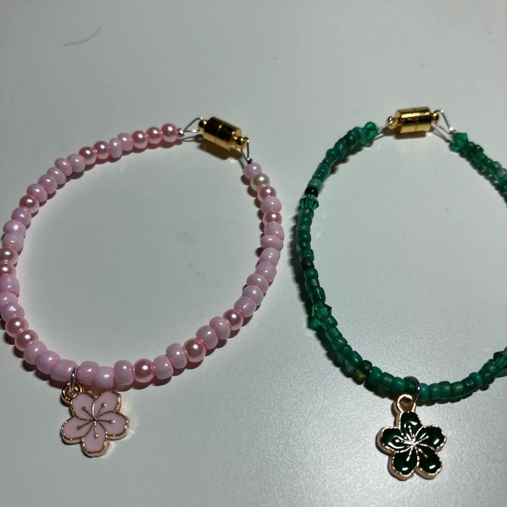 Handmade pink goes good w/ green Wicked-inspired bracelets, friendship bracelet - Picture 2 of 6